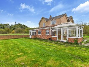 Side Elevation- click for photo gallery